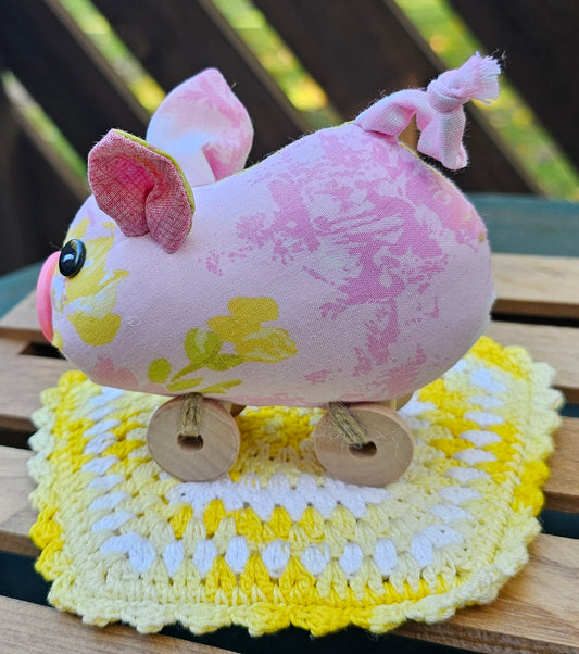 Floral Piggy Spoolie