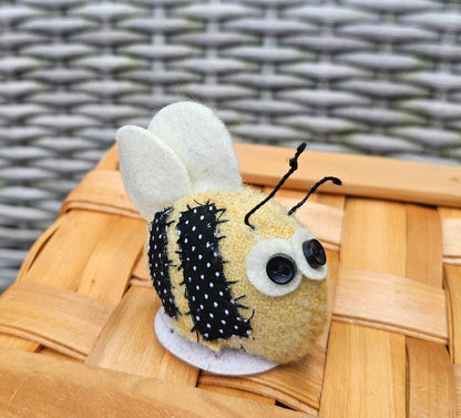 Wool Bumblebee