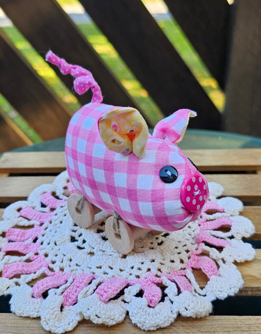 Gingham Piggy Spoolie