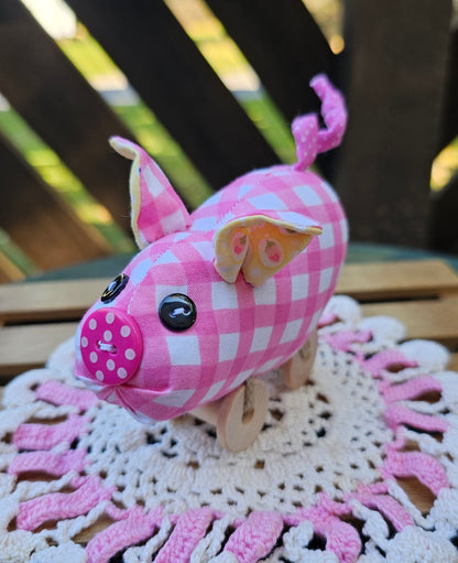 Gingham Piggy Spoolie