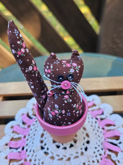 Brown Floral Kitty in a Cup