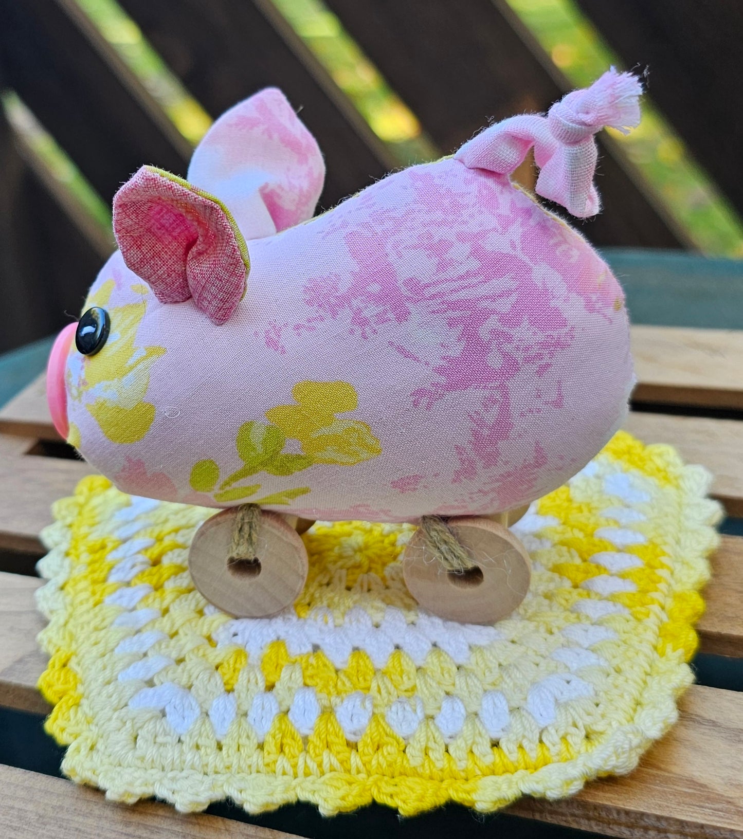 Floral Piggy Spoolie